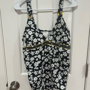 Motherhood Maternity Tankini Top size Large EUC